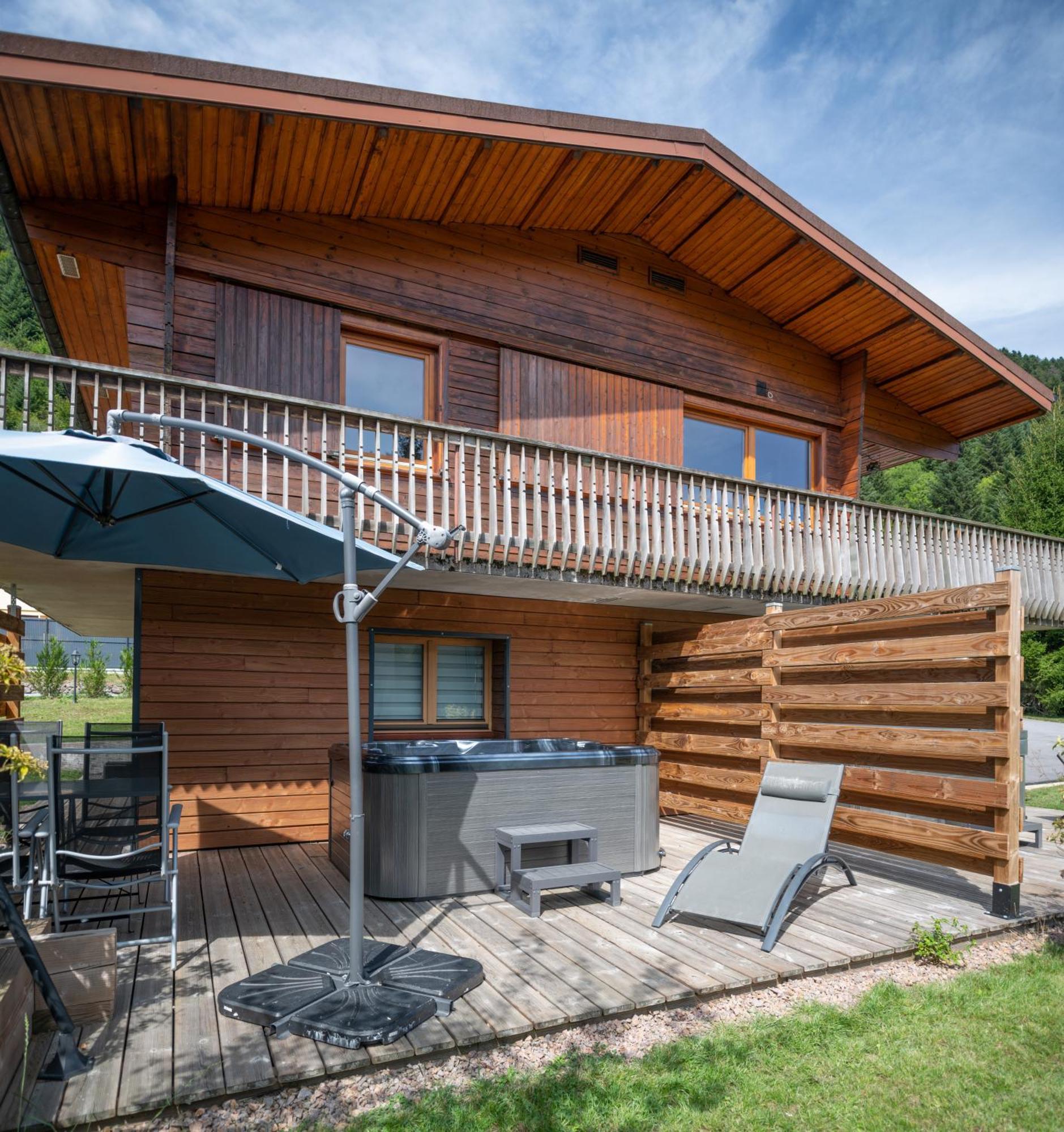 Chalets du Bouchot&Jacuzzi privatif proximité Gerardmer&La Bresse Rochesson Esterno foto